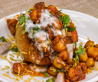 It is nothing but Kachori. It is served hot with fiery potato gravy and is known for its sweet and tangy taste. Don’t leave Agra without trying this delicious local delicacy. 